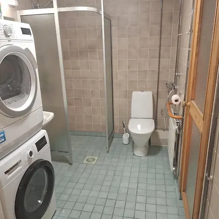 Maentsaelae Centrum- Saunalla Ja Ilmaisella Pysaekoeinnillae 아파트 Mantsala